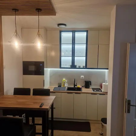 Ana * بييلينا