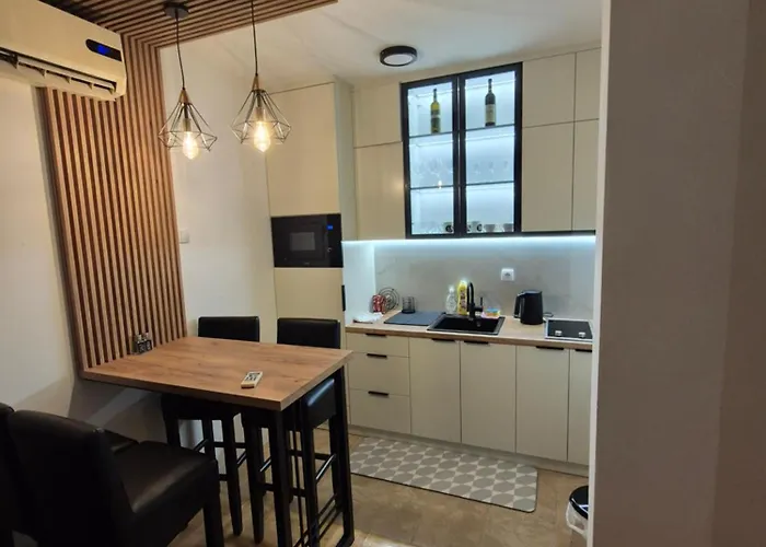 Ana * بييلينا